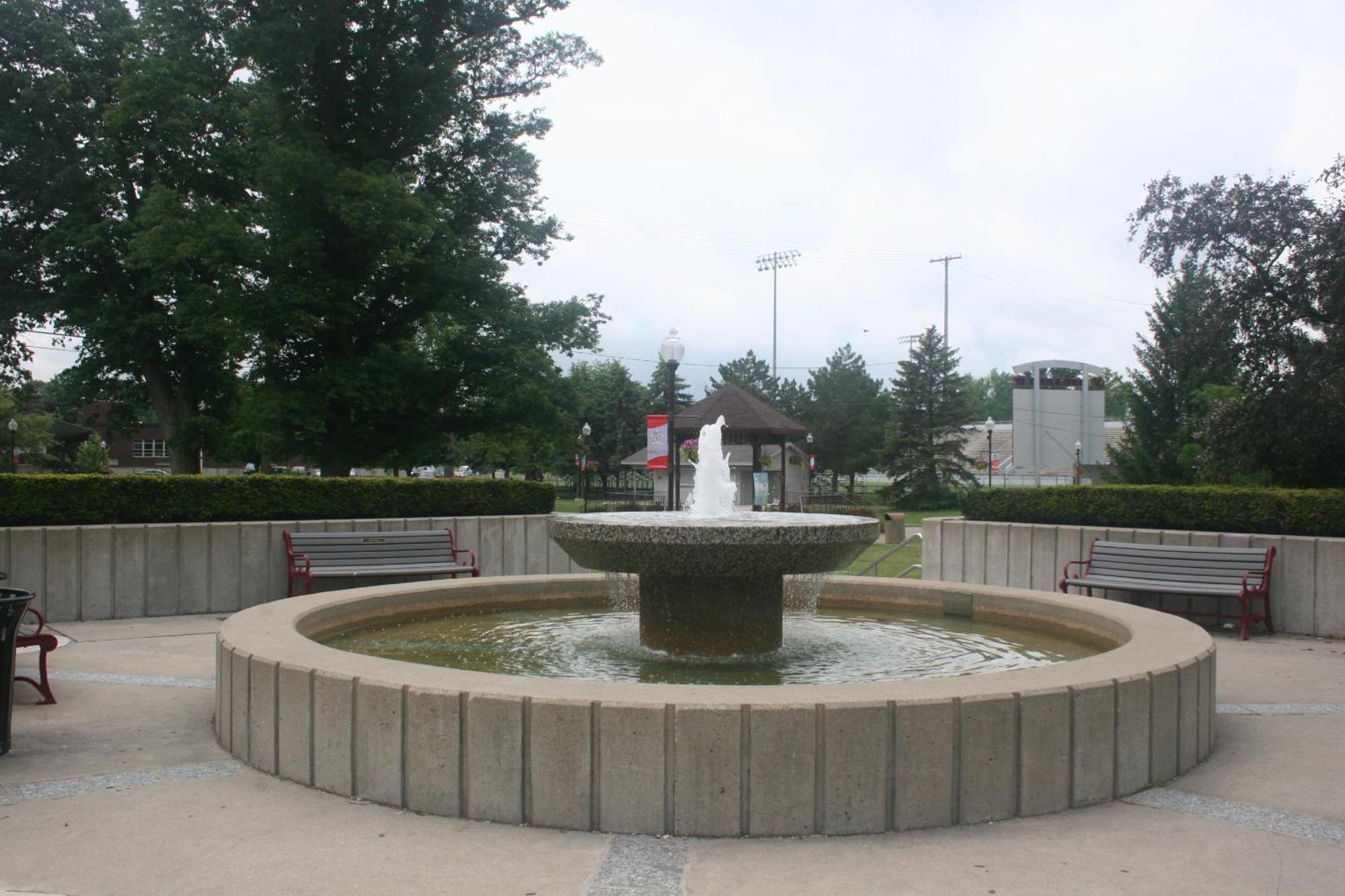 Fountain Inn Van Wert Bagian luar foto