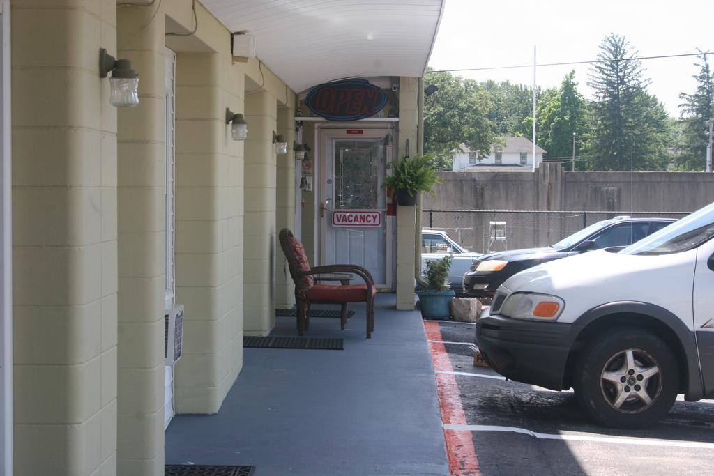 Fountain Inn Van Wert Bagian luar foto